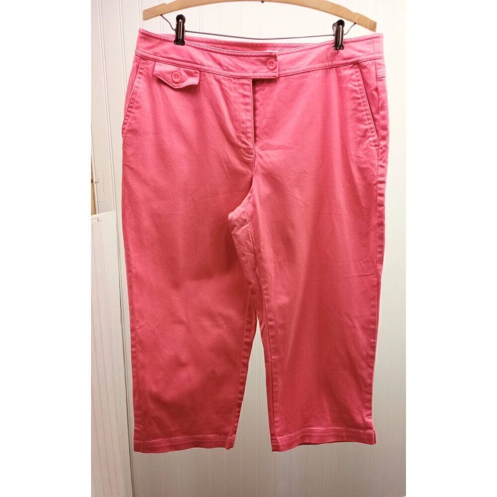 Villager by Liz Claiborne, Coral colored Capri size 14